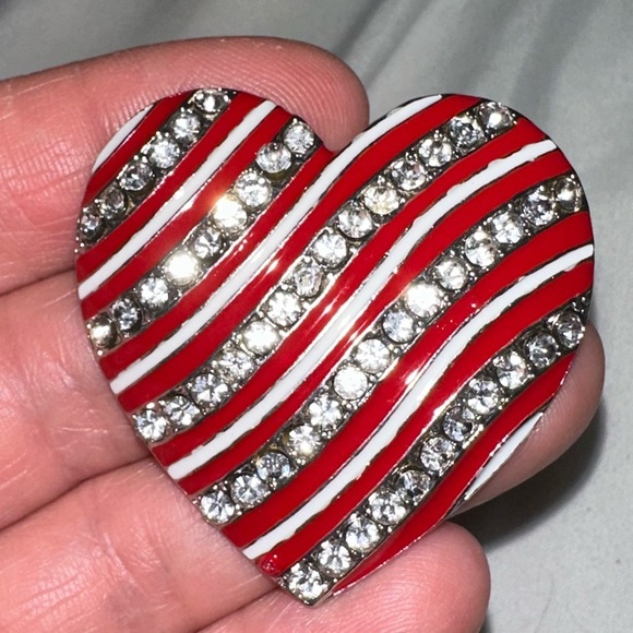 Heart brooch pen with rhinestones red and striped - Picture 1 of 2